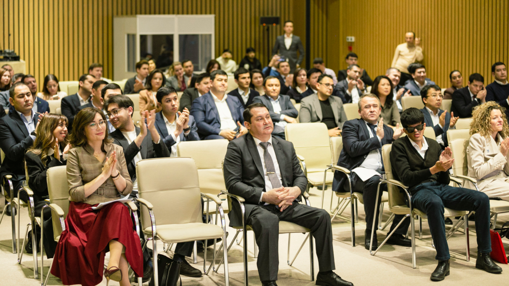 Bank_uz 1920x1080_1.png Bank_uz 1920x1080_1.png